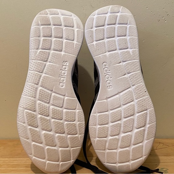 Adidas shoes - Picture 3 of 4